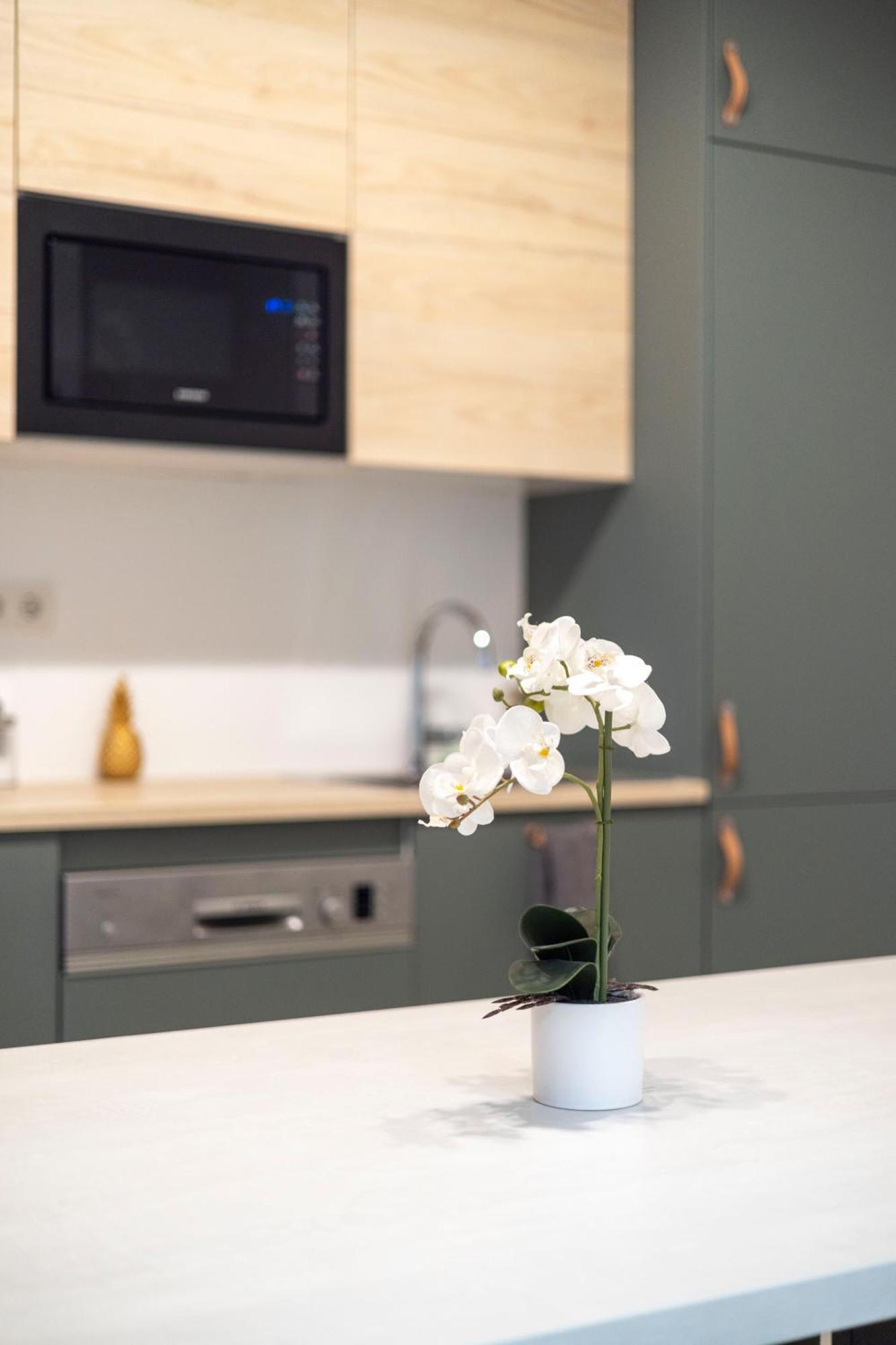 Spacious Cozy Home With 4Bedroom In The Heart Of Bp Budapest Ngoại thất bức ảnh